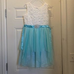 Girls dress